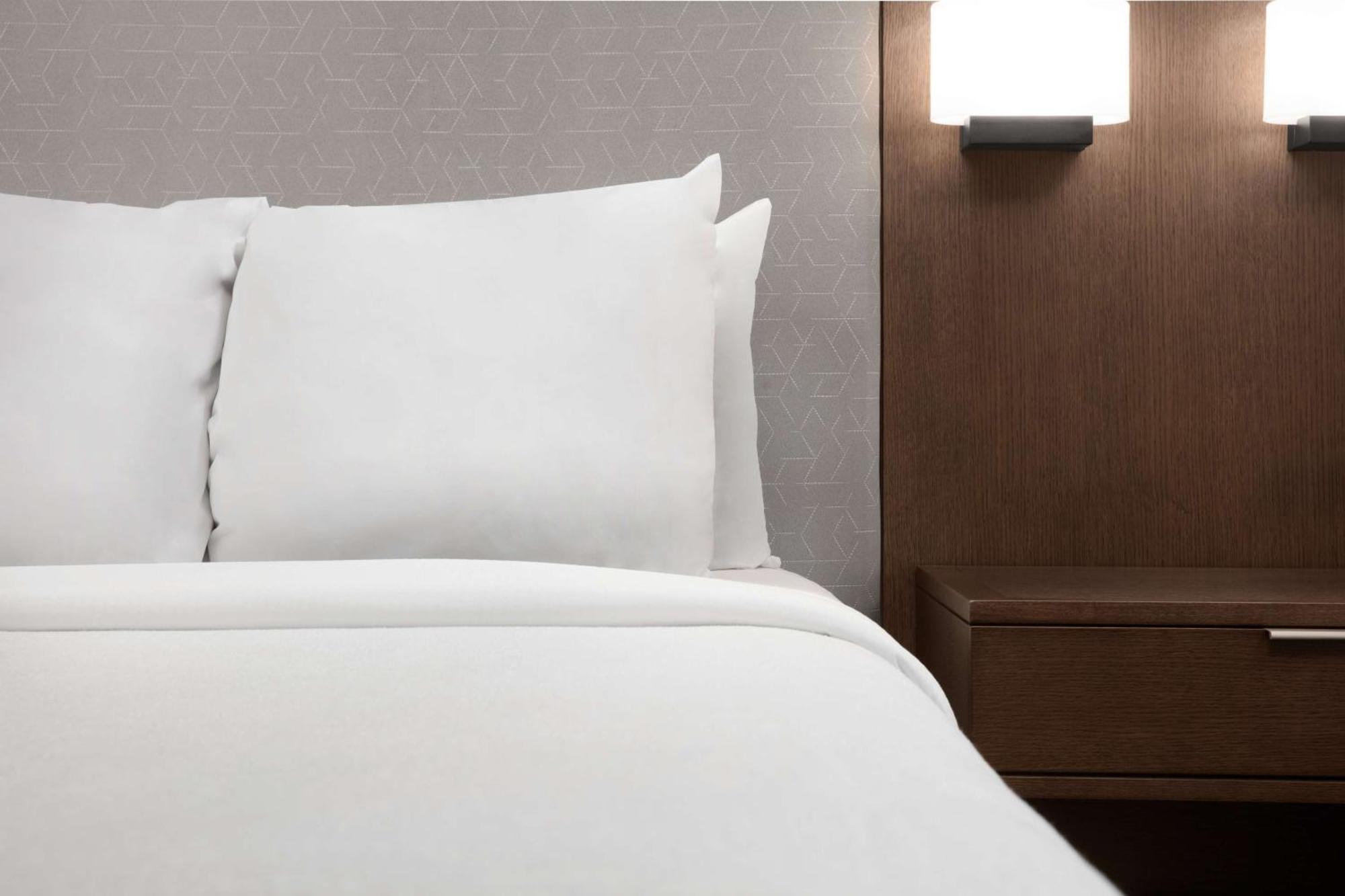 Embassy Suites By Hilton Dallas Near The Galleria Экстерьер фото