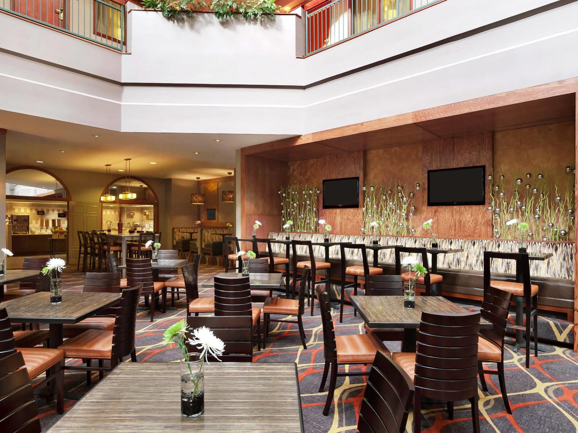 Embassy Suites By Hilton Dallas Near The Galleria Экстерьер фото